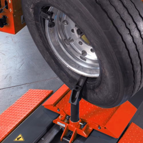 HPA_F240A Heavy Vehicle Tyre Changer (1)