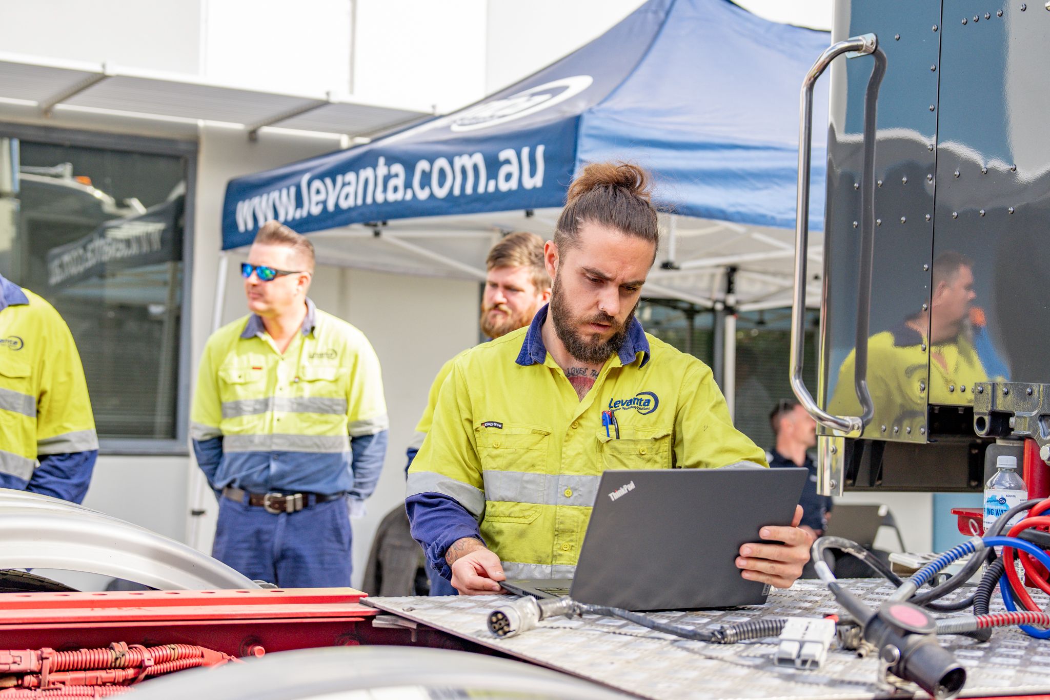 Maximising Fleet Efficiency: How Regular Wheel Alignment Benefits Every Stakeholder in the Heavy Vehicle Industry - When it comes to maintaining heavy vehicles, wheel alignment is often overlooked, yet it plays a crucial role in reducing operating costs and enhancing vehicle performance. A well-executed wheel alignment program can lead to significant savings on fuel and tyres, reduce wear and tear on essential components, and improve overall vehicle safety and longevity.